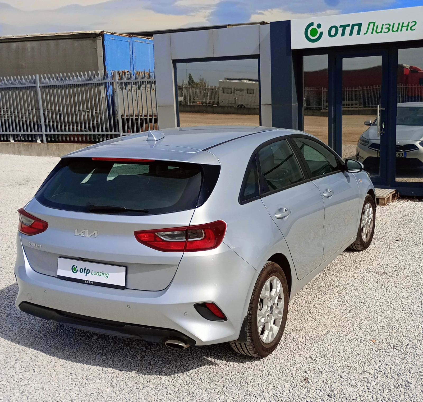 Kia Ceed Kia Ceed III (facelift 2021) 1.5 T-GDI (160 кс) - изображение 4