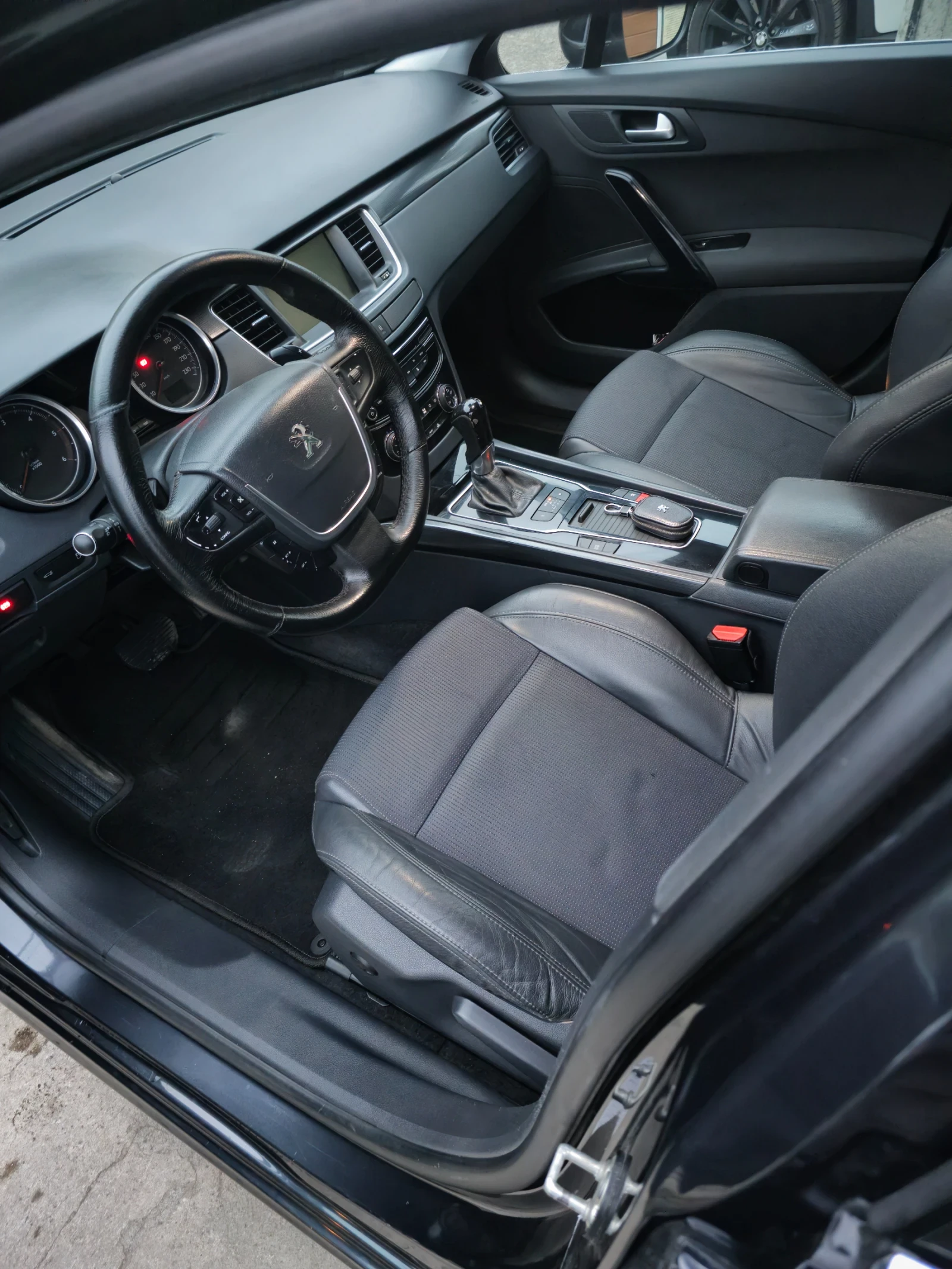 Peugeot 508 SW, KeylessGo, Full led фарове - изображение 8