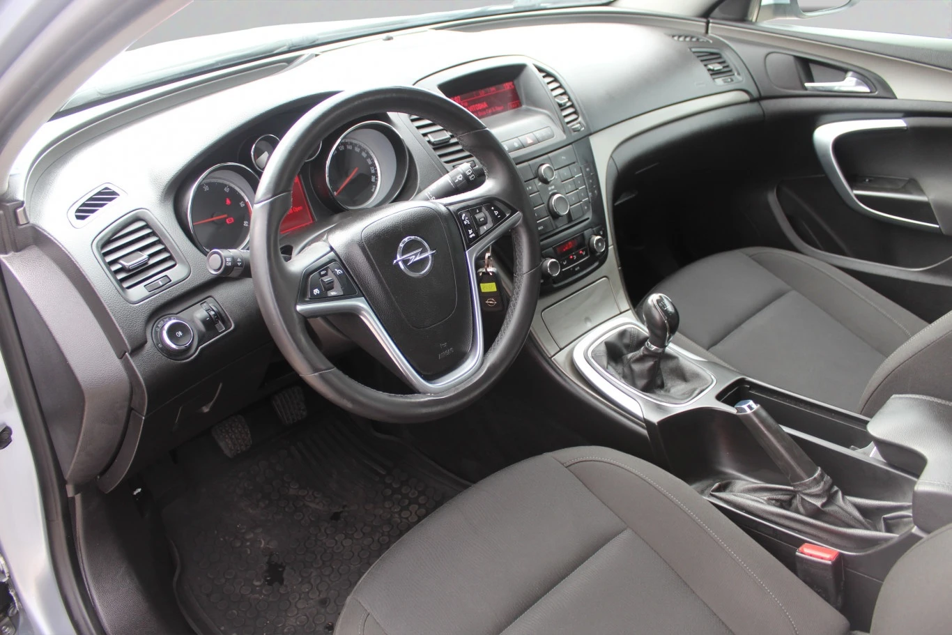 Opel Insignia 2.0CDTI 130HP BVM6 E5/1307R06 - изображение 6