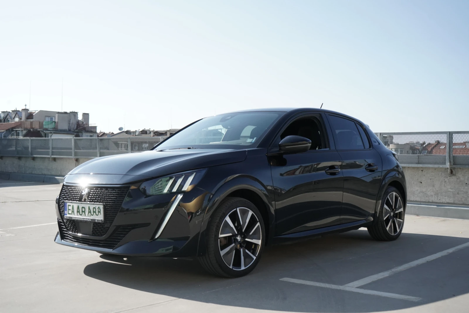 Peugeot 208 e-GT Pack 136 - изображение 2