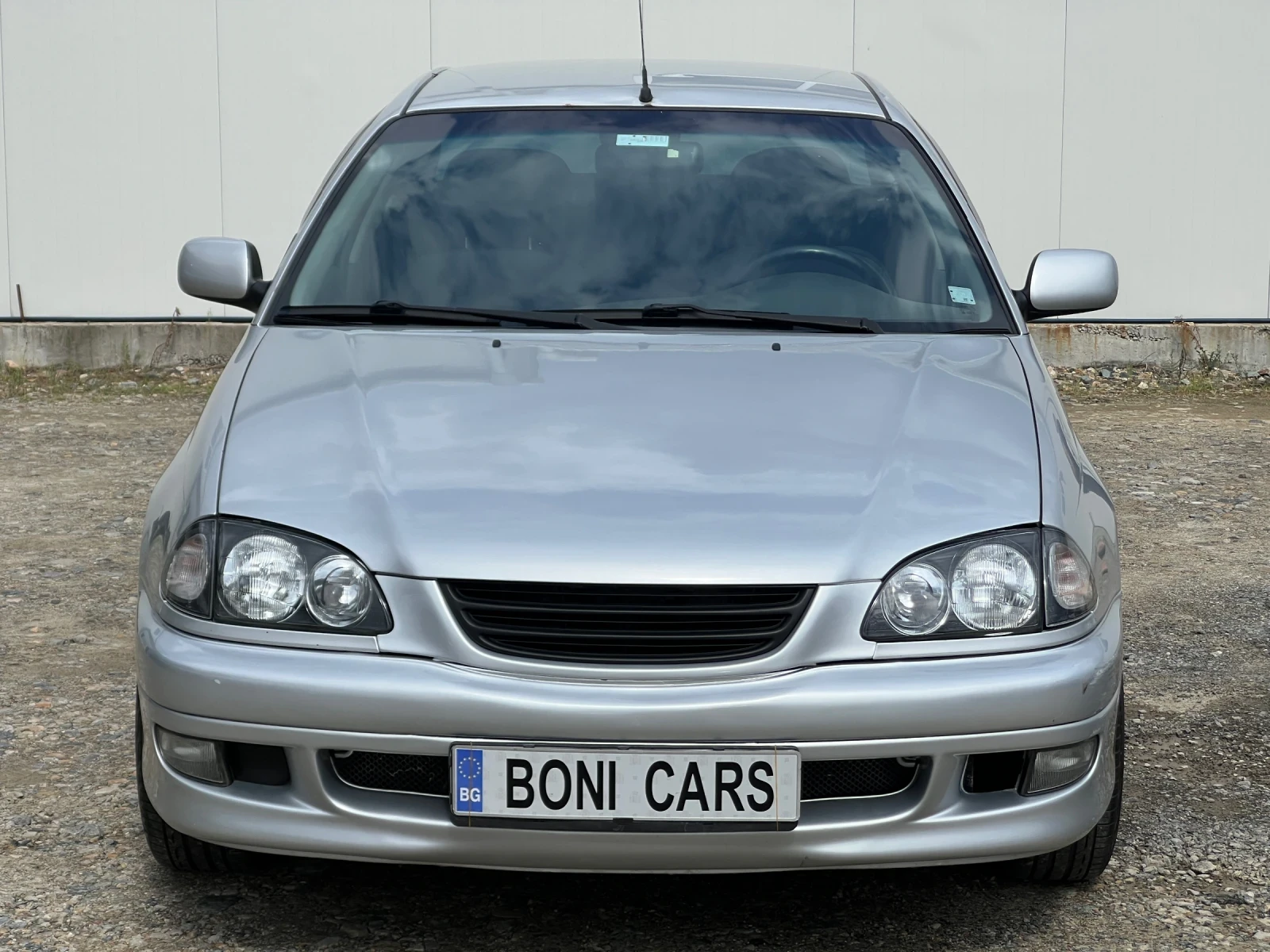 Toyota Avensis 2.0TD-90к.с/Климатик/Автоматични фарове/ел. Пакет - изображение 2