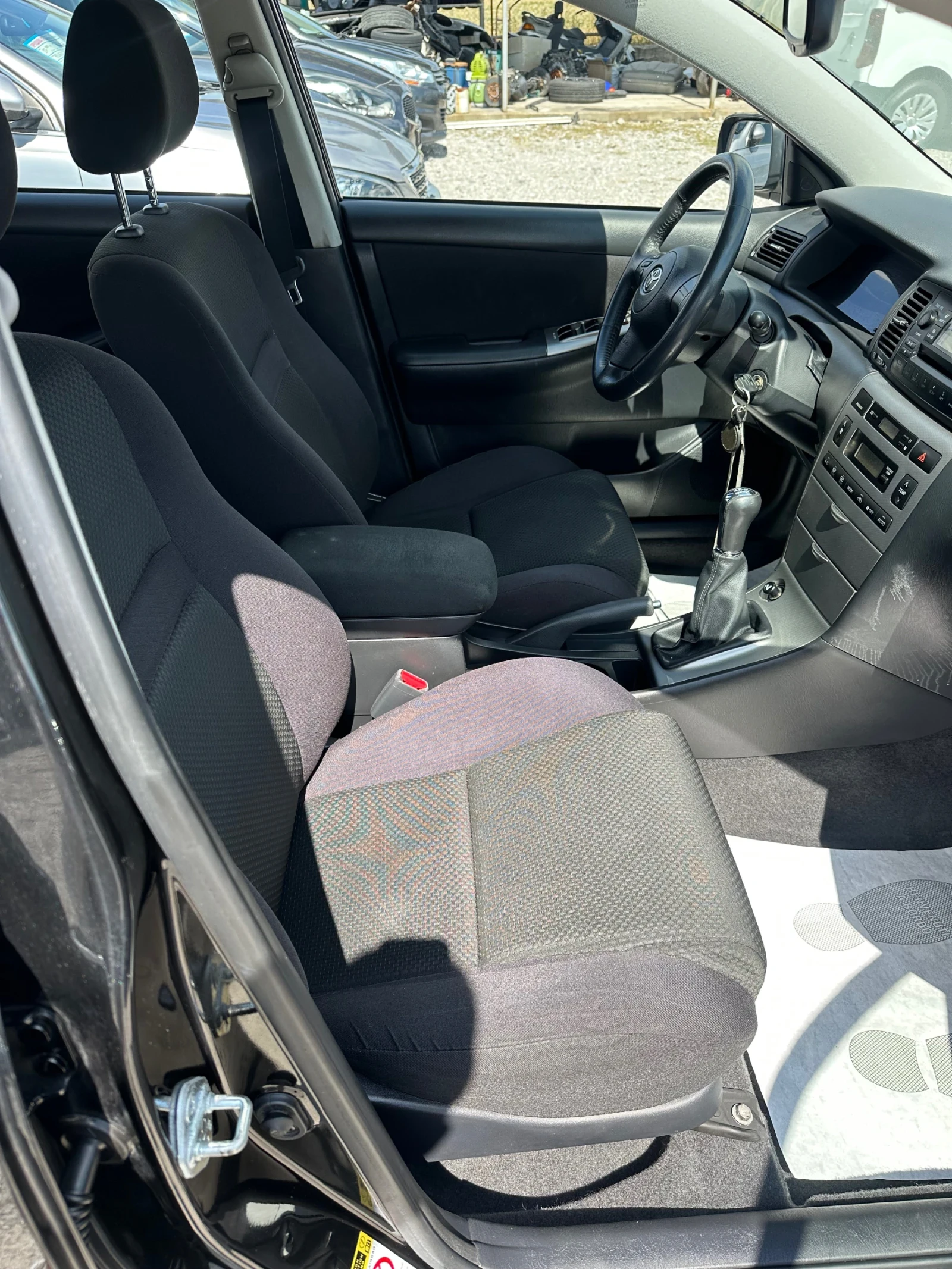Toyota Corolla 1.4 VVT-I 122000km - изображение 9