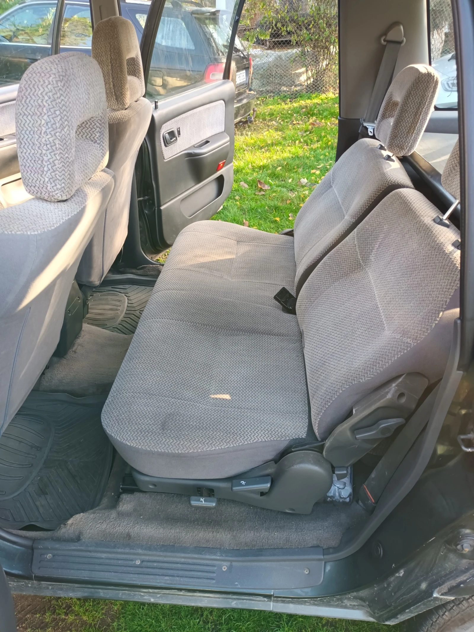 Mitsubishi Space wagon 2, 0 | Mobile.bg   11