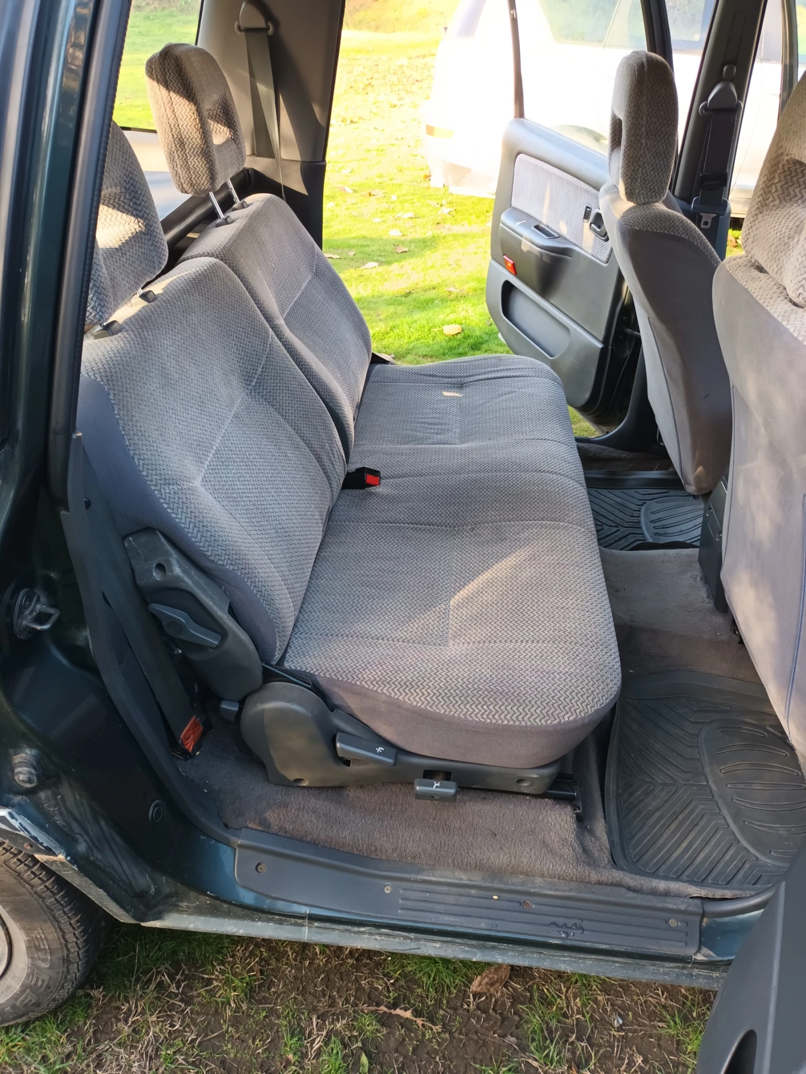 Mitsubishi Space wagon 2, 0 | Mobile.bg   17