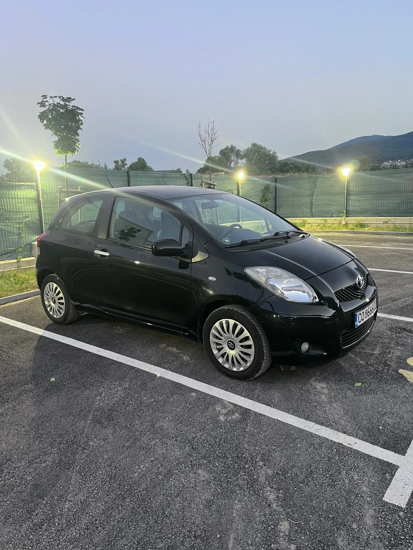 Toyota Yaris Toyota Yaris 1.3 - 6 скорости Face - изображение 4