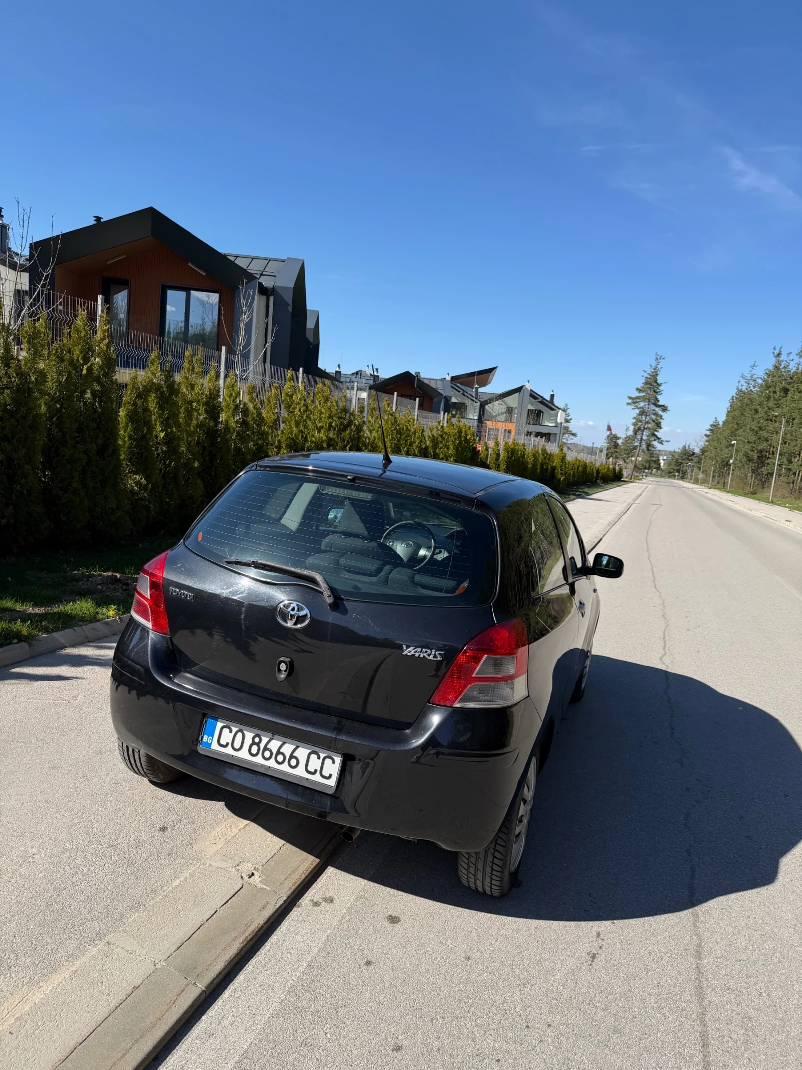 Toyota Yaris Toyota Yaris 1.3 - 6 скорости Face, снимка 4 - Автомобили и джипове - 53838756
