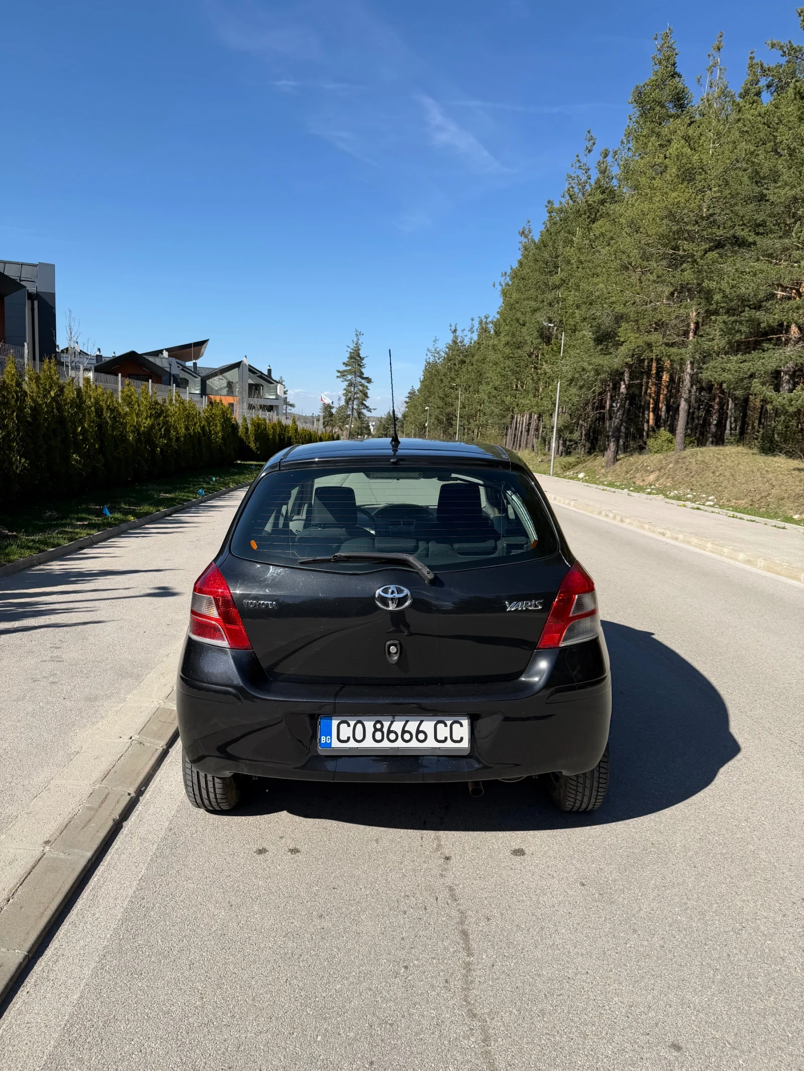 Toyota Yaris Toyota Yaris 1.3 - 6 скорости Face, снимка 5 - Автомобили и джипове - 53838756