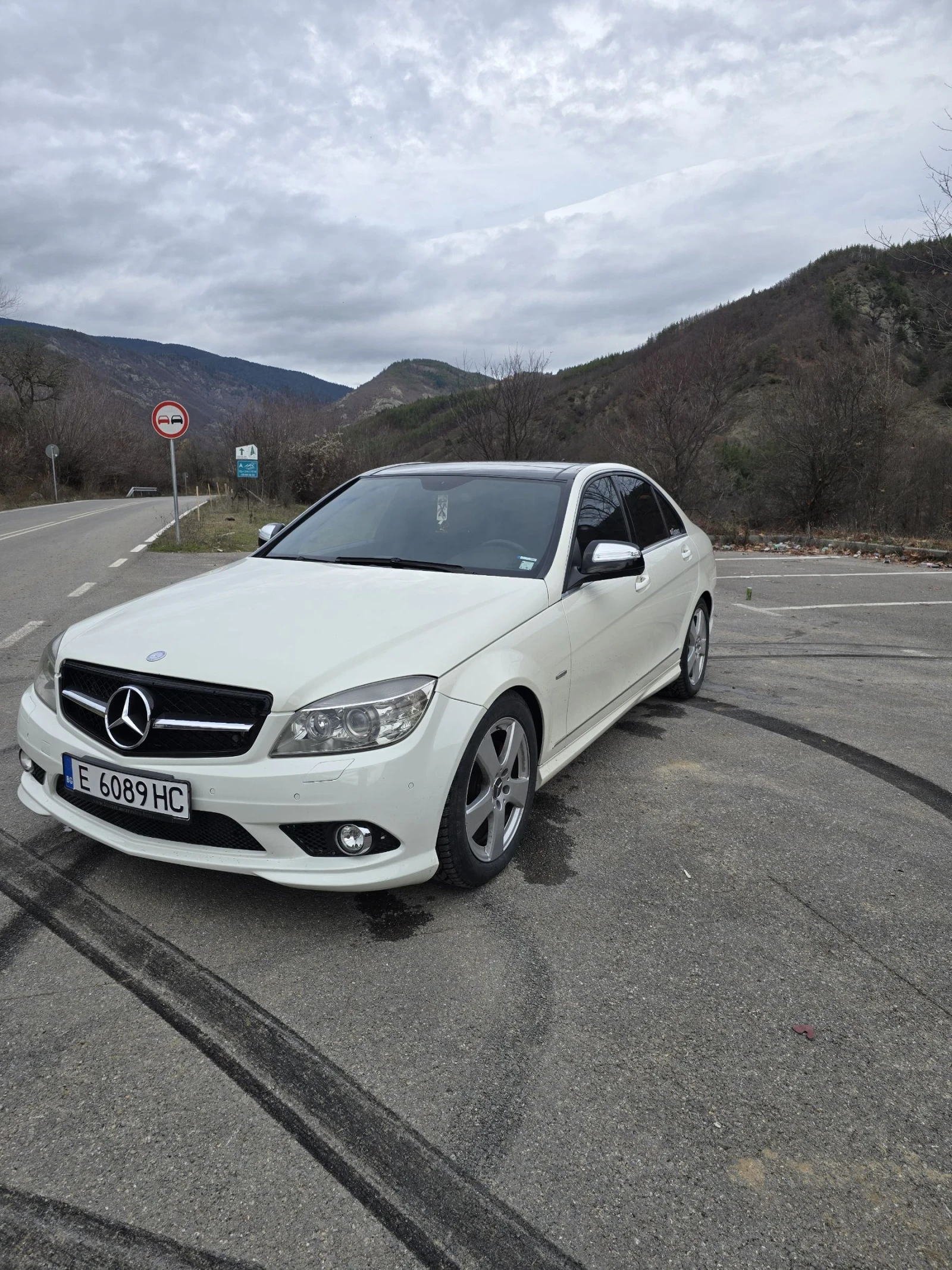 Mercedes-Benz C 320  - изображение 5