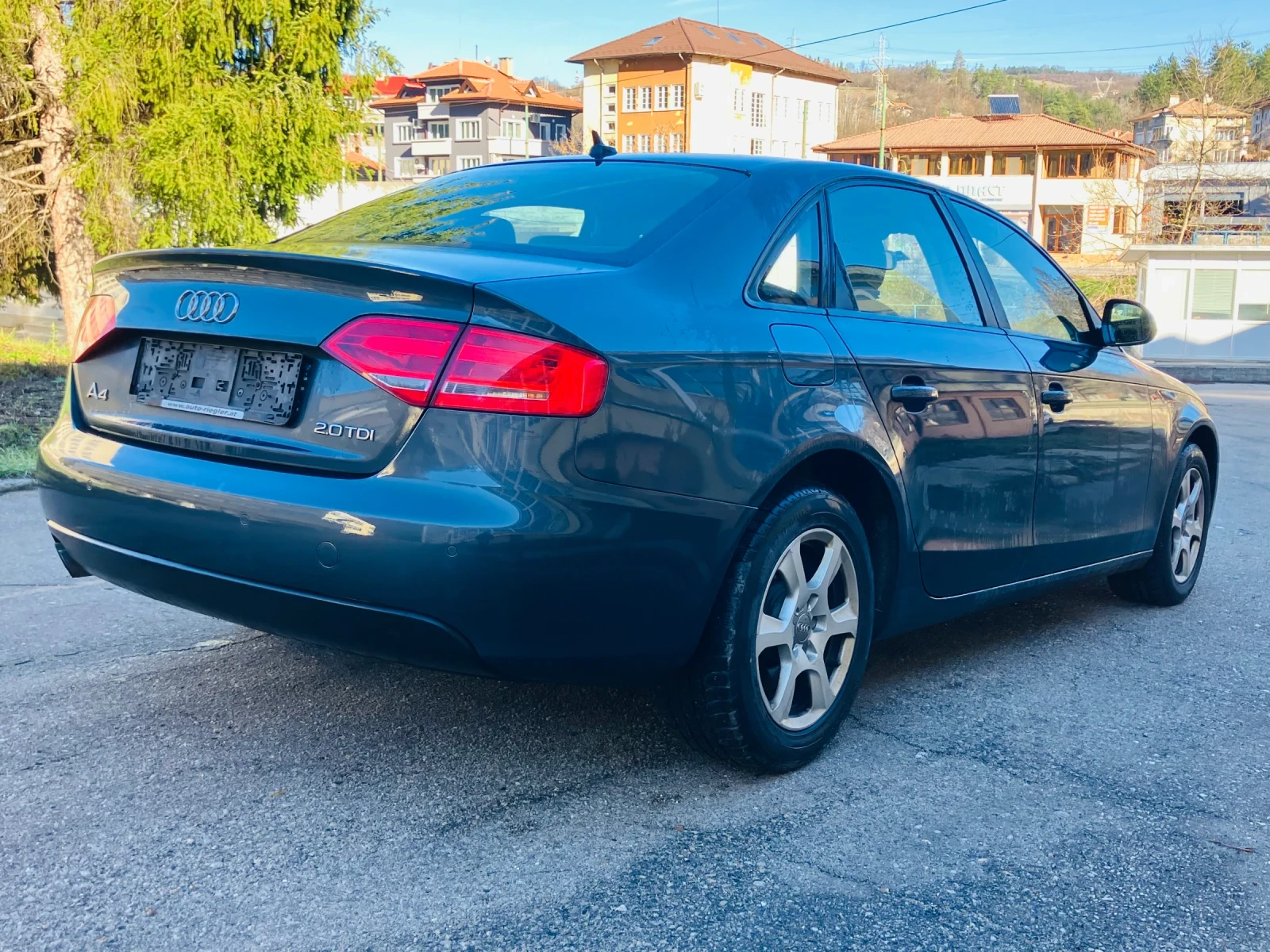 Audi A4 2.0 tdi 136к.с NAVI - изображение 6