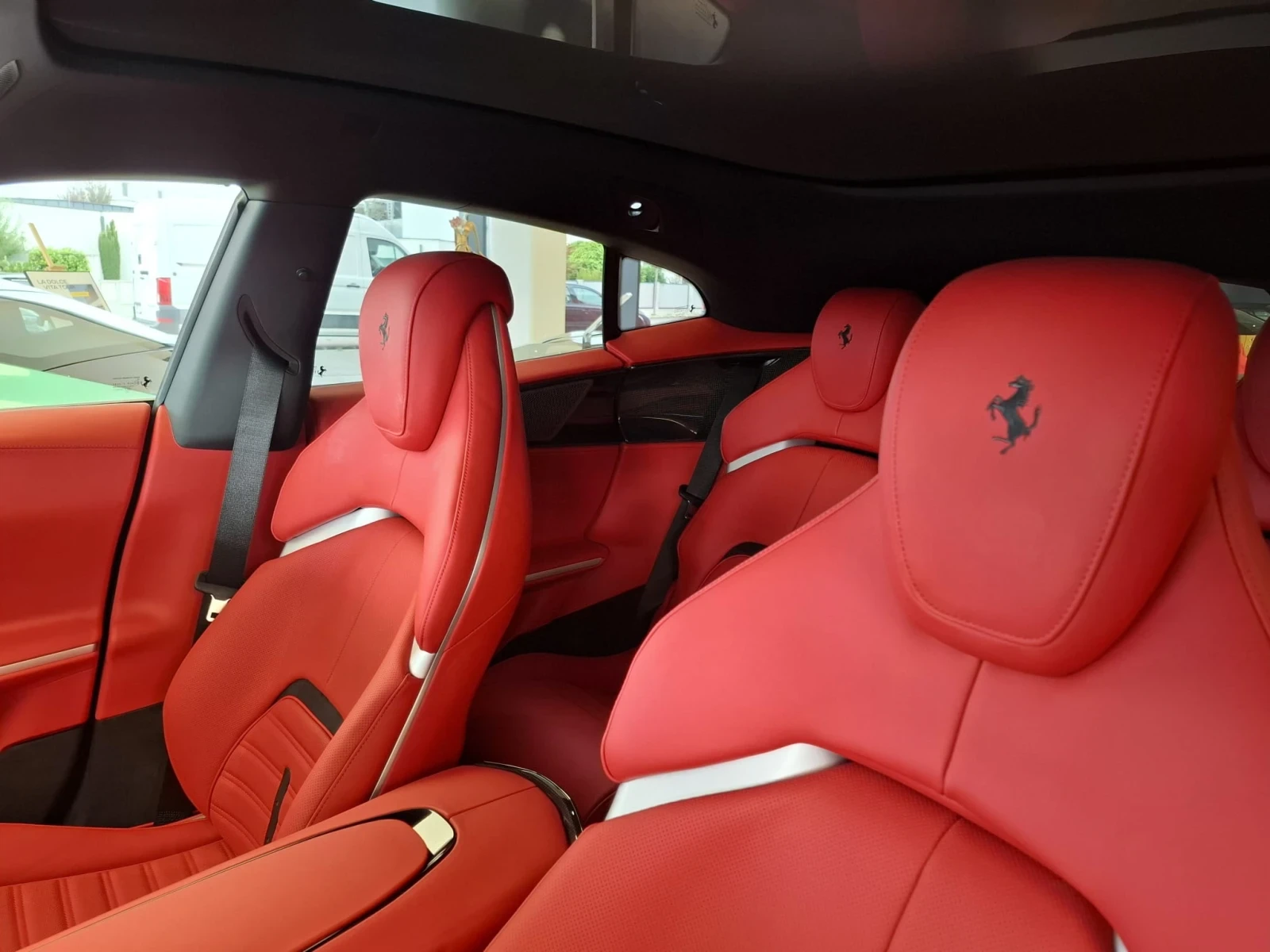 Ferrari Purosangue  Carbon/Pano/Lift/360/Massage/2026, снимка 11 - Автомобили и джипове - 55850194