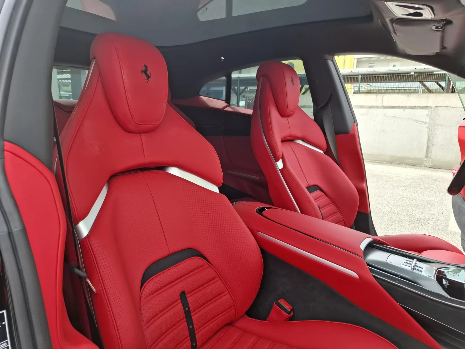 Ferrari Purosangue  2026, снимка 15 - Автомобили и джипове - 55753828