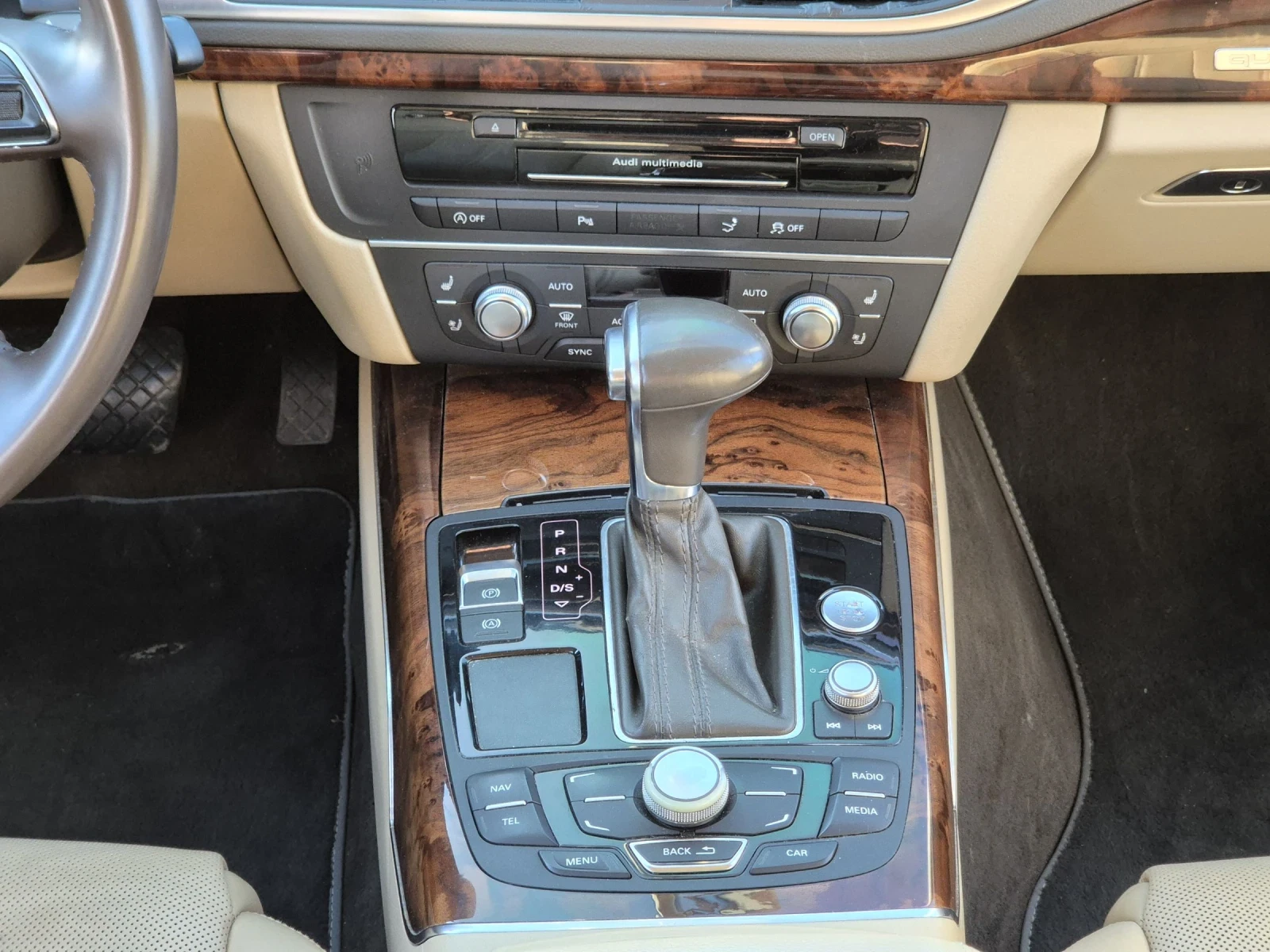 Audi A7 3.0 TDI 2xSLine Обслужена, снимка 13 - Автомобили и джипове - 53772909