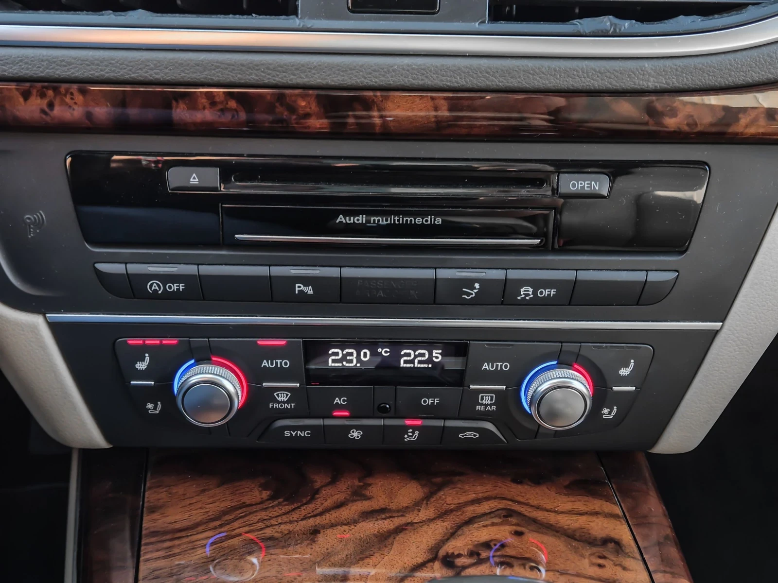 Audi A7 3.0 TDI 2xSLine Обслужена, снимка 17 - Автомобили и джипове - 53772909