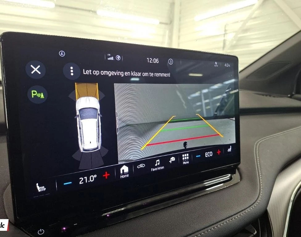 Skoda Enyaq SPORTLINE 82KW, термопомпа, 13.2 дисплей, снимка 8 - Автомобили и джипове - 53861861