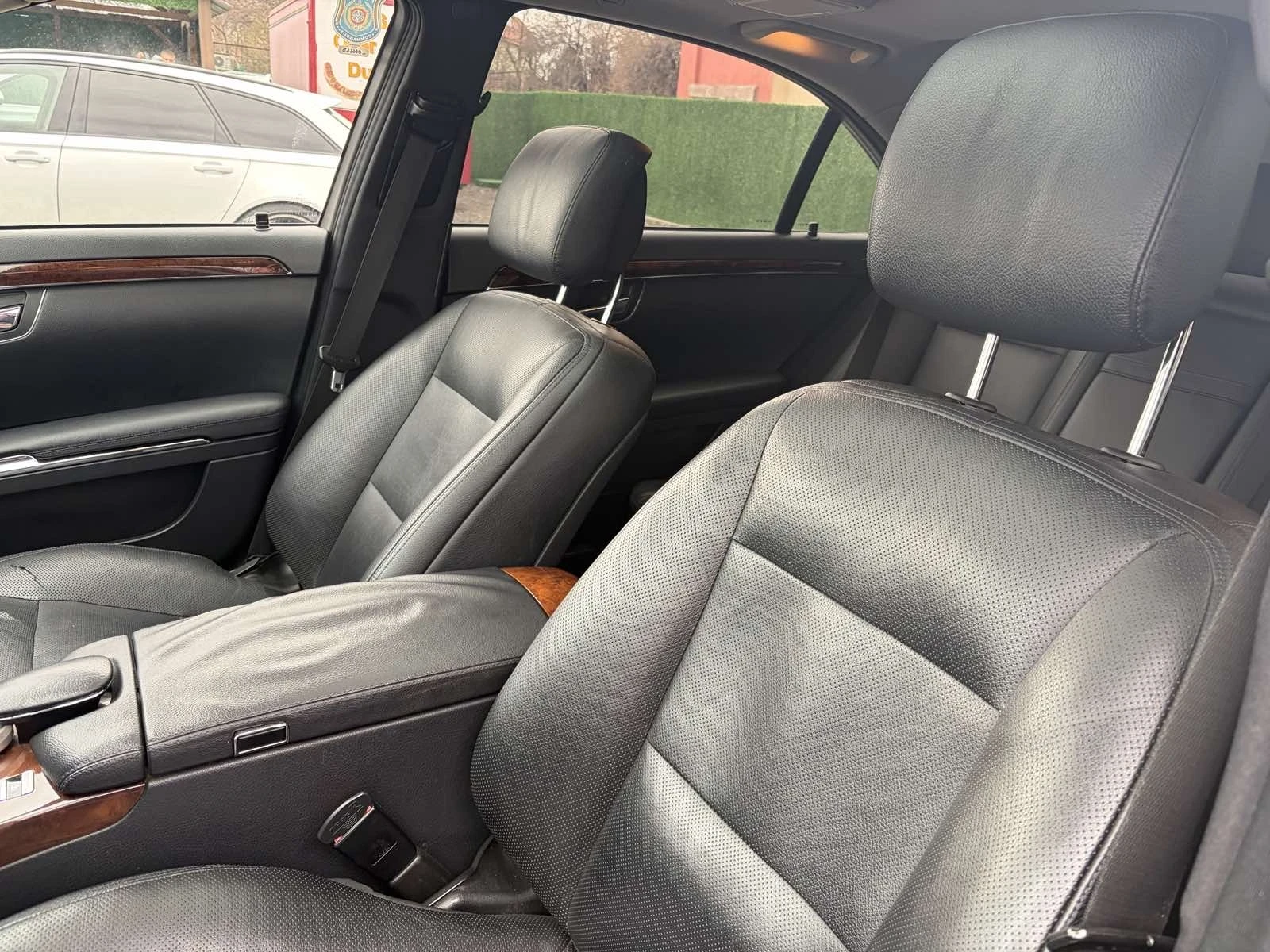 Mercedes-Benz S 550, снимка 12 - Автомобили и джипове - 53967922