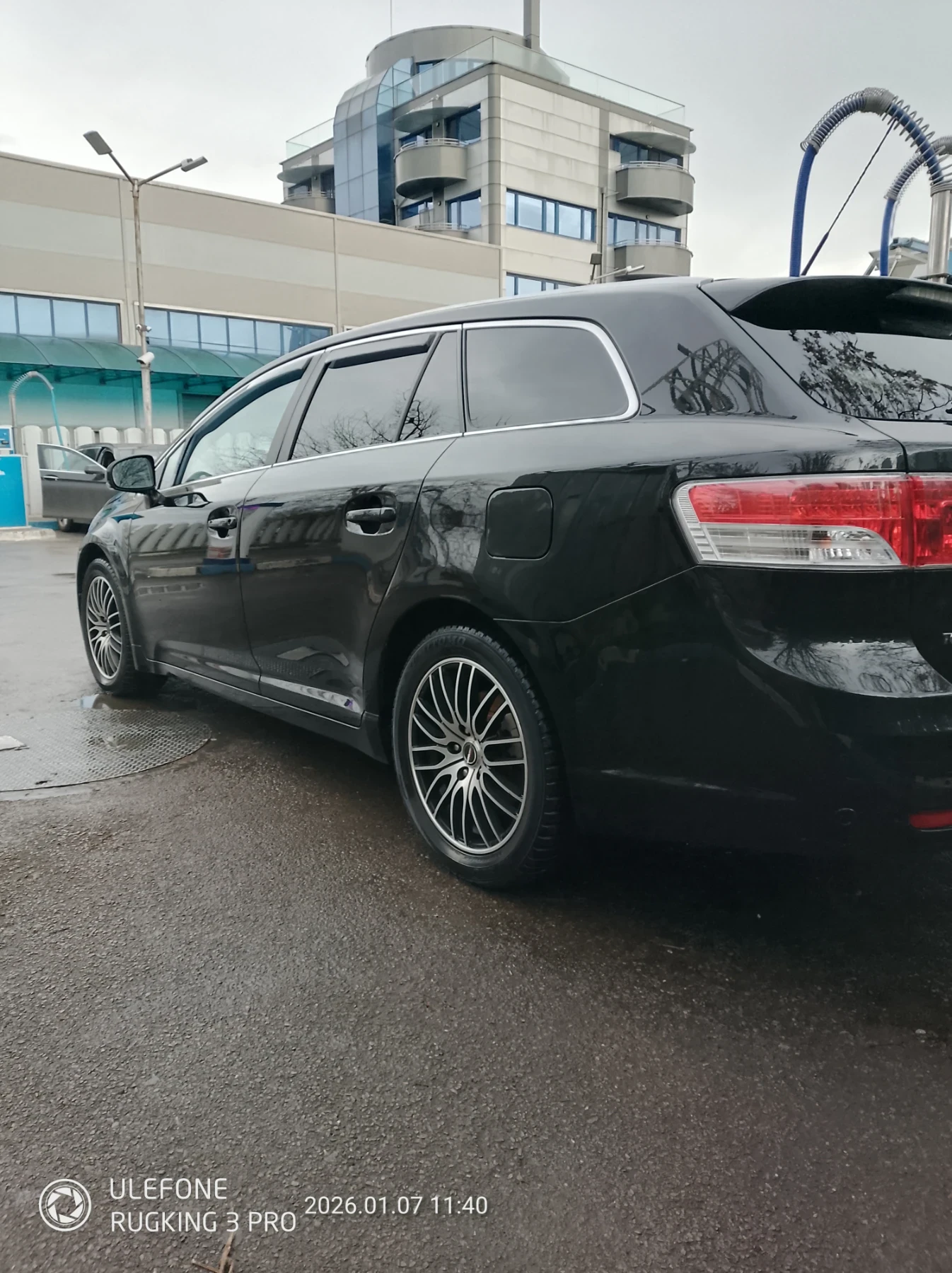 Toyota Avensis Т27, снимка 14 - Автомобили и джипове - 54017612