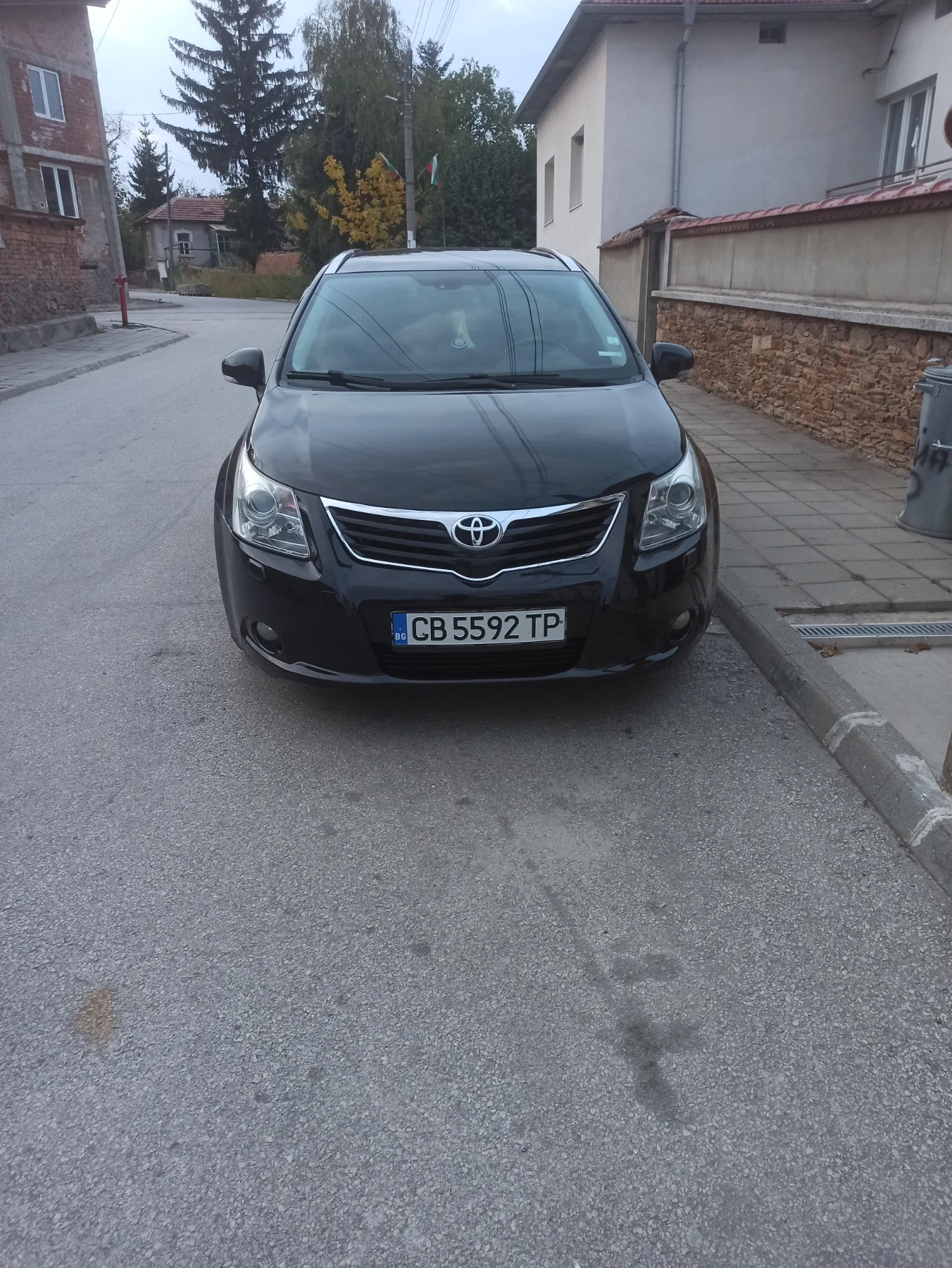 Toyota Avensis Т27, снимка 2 - Автомобили и джипове - 54017612