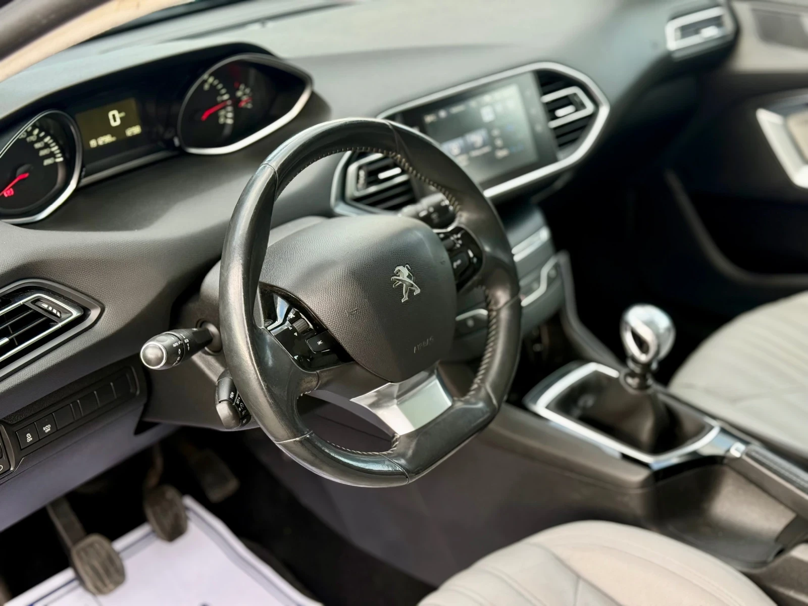 Peugeot 308 1.6HDI* 120* ЕВРО 6* ХОЛАНДИЯ-НА ХОД* КОЖА, снимка 8 - Автомобили и джипове - 54566136