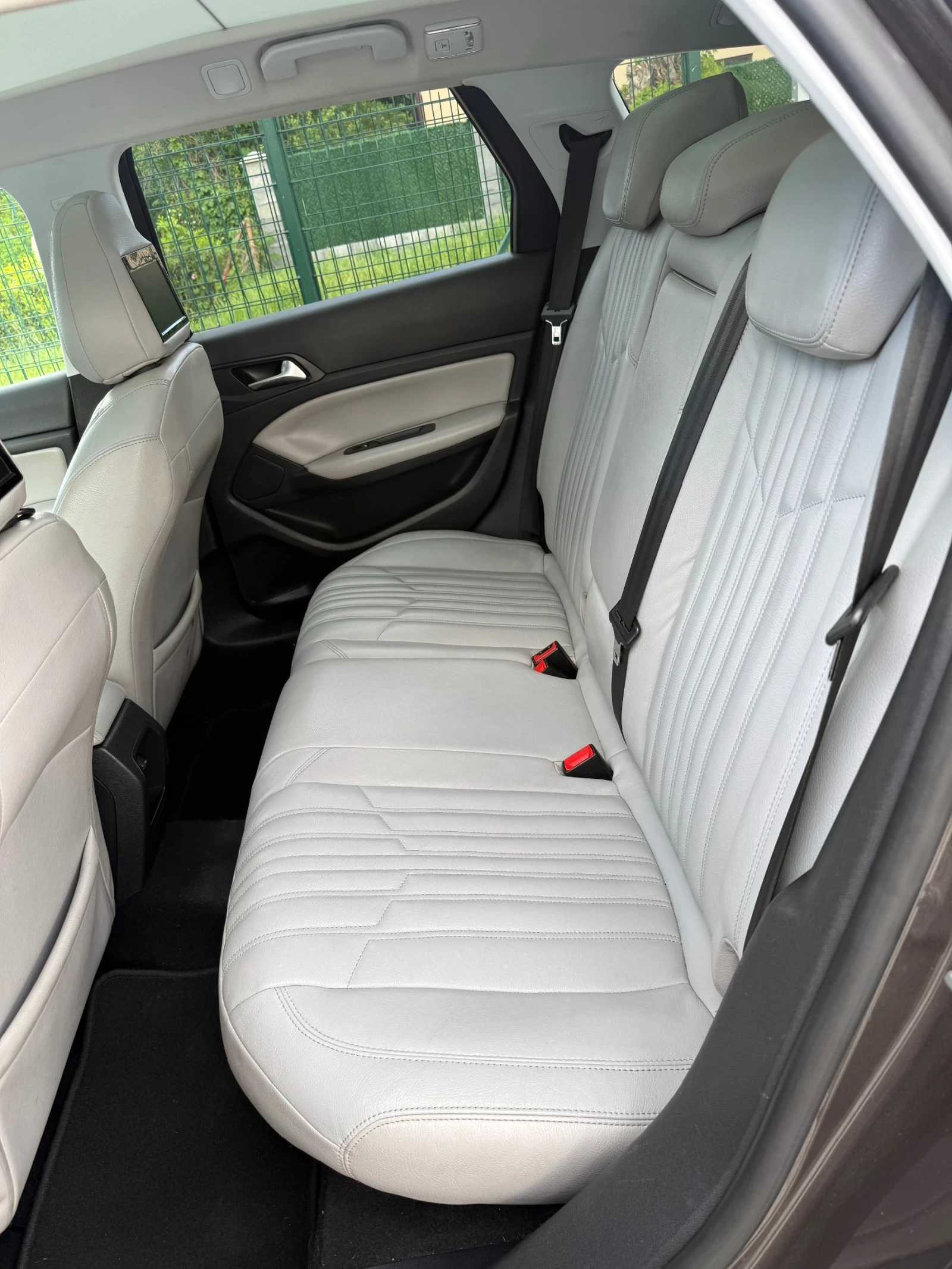 Peugeot 308 1.6HDI* 120* ЕВРО 6* ХОЛАНДИЯ-НА ХОД* КОЖА, снимка 10 - Автомобили и джипове - 54566136