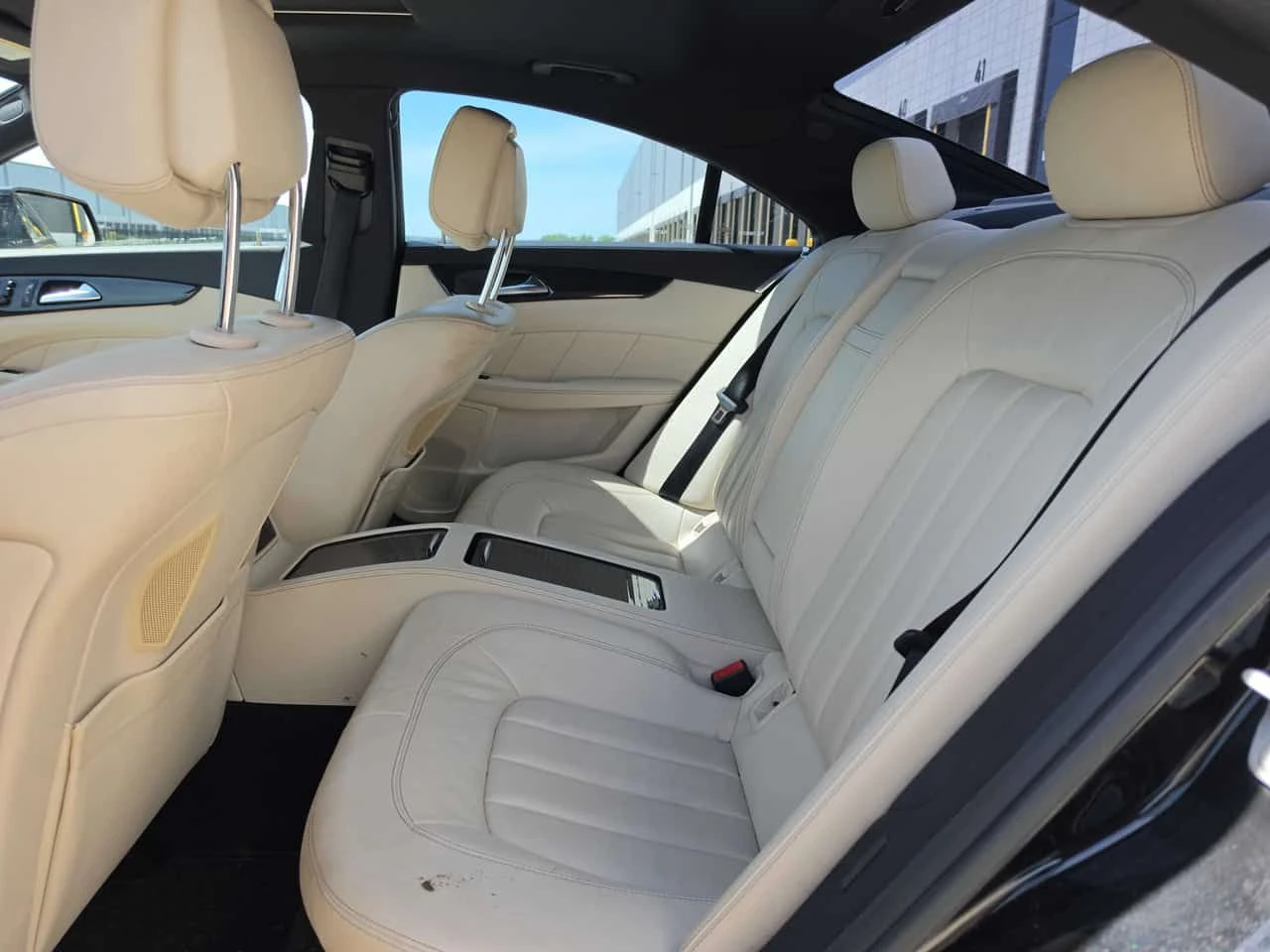 Mercedes-Benz CLS 550 CARFAX, снимка 11 - Автомобили и джипове - 54760707