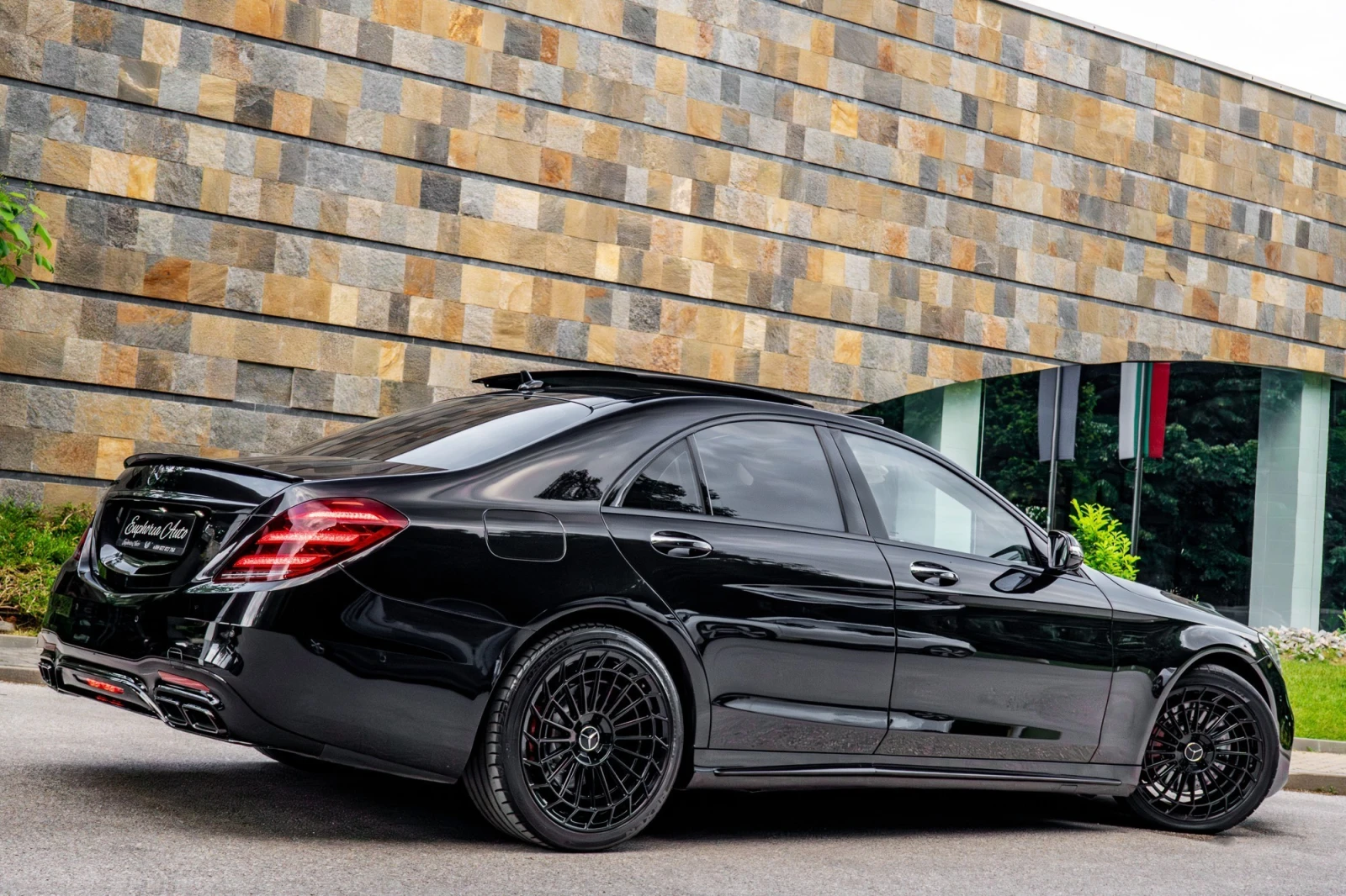 Mercedes-Benz S 400 d* 4MATIC* AMG* BLACK SERIES* BUSINESS* 3xTV* PANO, снимка 5 - Автомобили и джипове - 54772075