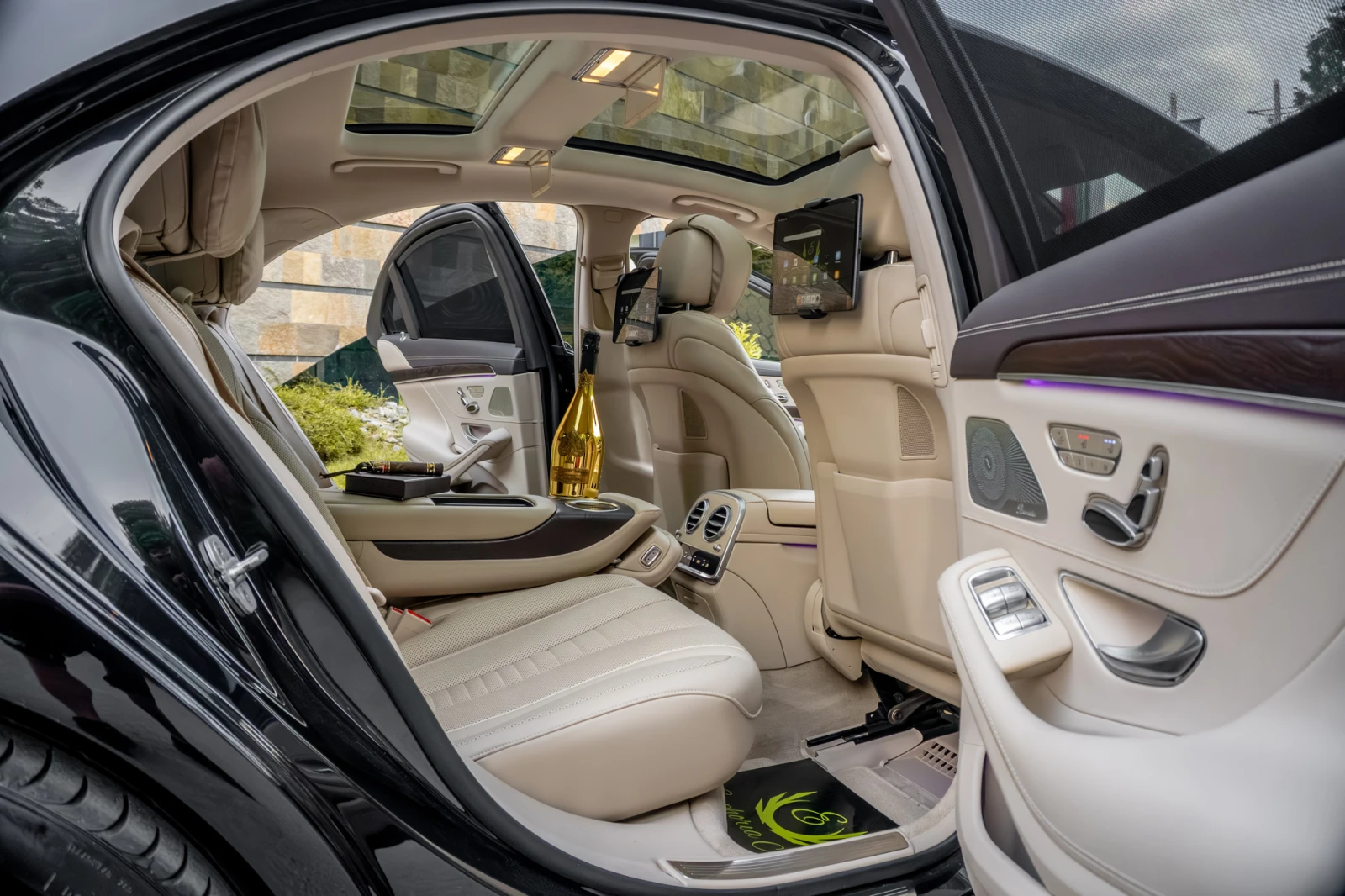 Mercedes-Benz S 400 d* 4MATIC* AMG* BLACK SERIES* BUSINESS* 3xTV* PANO, снимка 11 - Автомобили и джипове - 54772075
