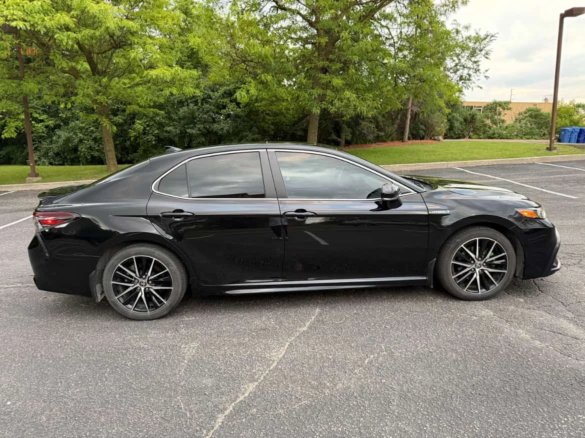 Toyota Camry * Hybrid * АВТОКРЕДИТ БЕЗ ПЪРВОНАЧАЛНА ВНОСКА* , снимка 3 - Автомобили и джипове - 55083026
