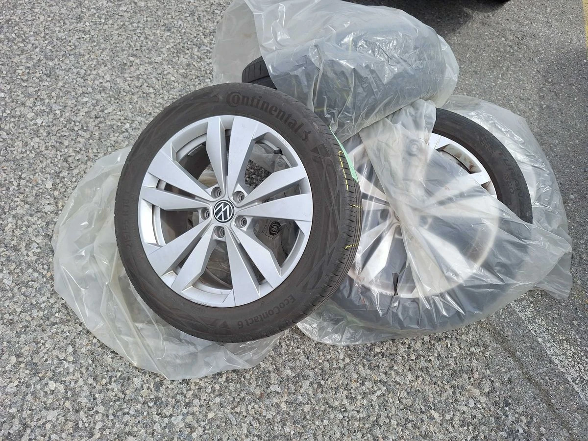 VW ID.3 PRO* 62KW* 94.38%SOH* КАМЕРА* ТЕРМОПОМПА, снимка 5 - Автомобили и джипове - 55268961