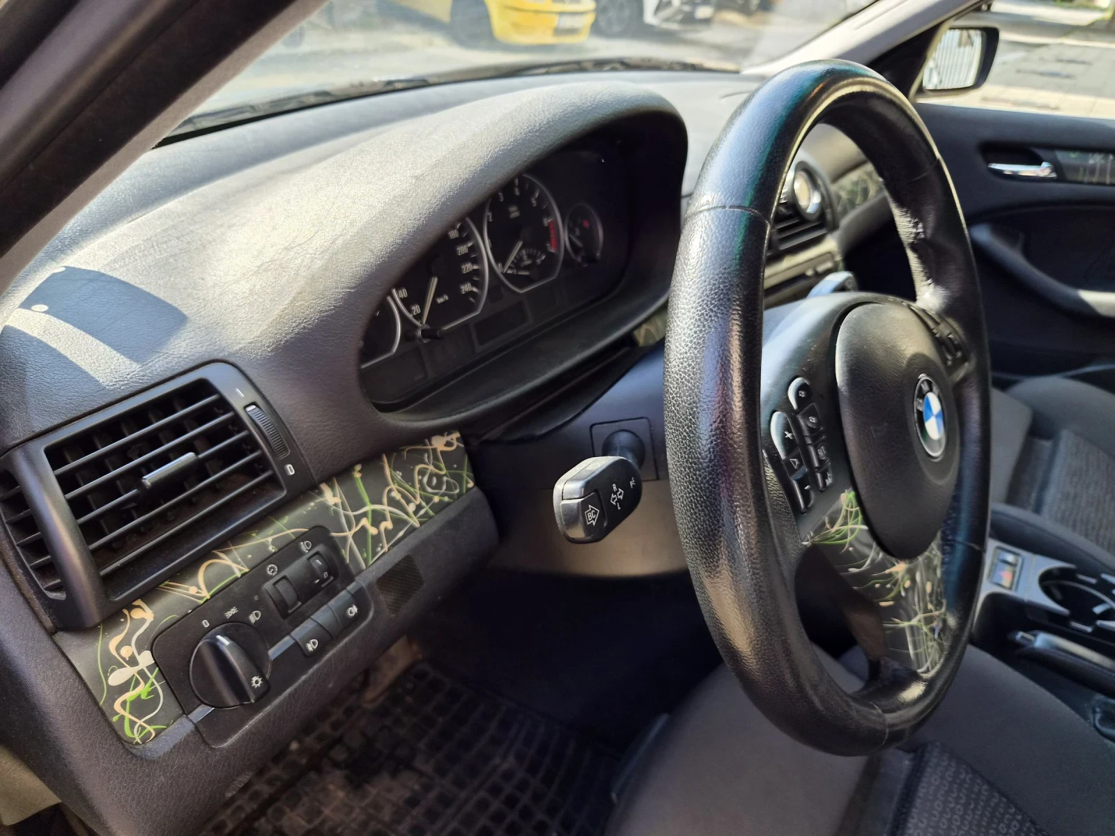 BMW 330 xi, снимка 16 - Автомобили и джипове - 55436922
