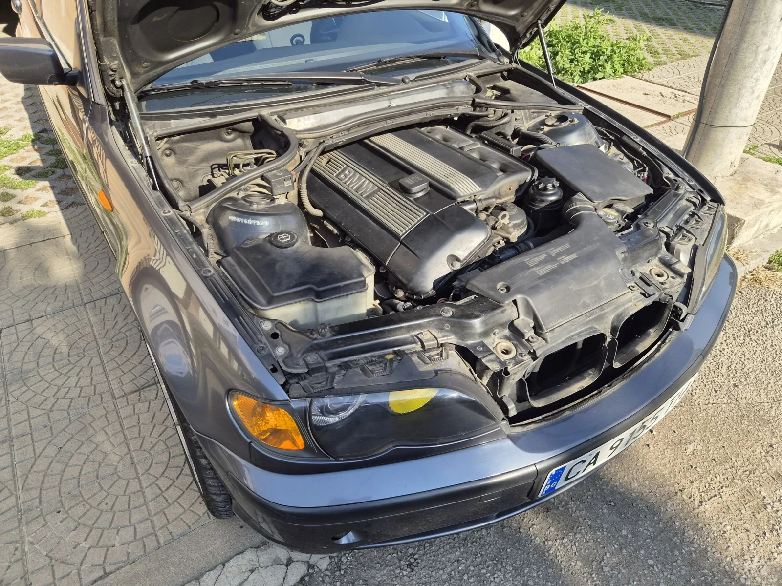 BMW 330 xi, снимка 9 - Автомобили и джипове - 55436922