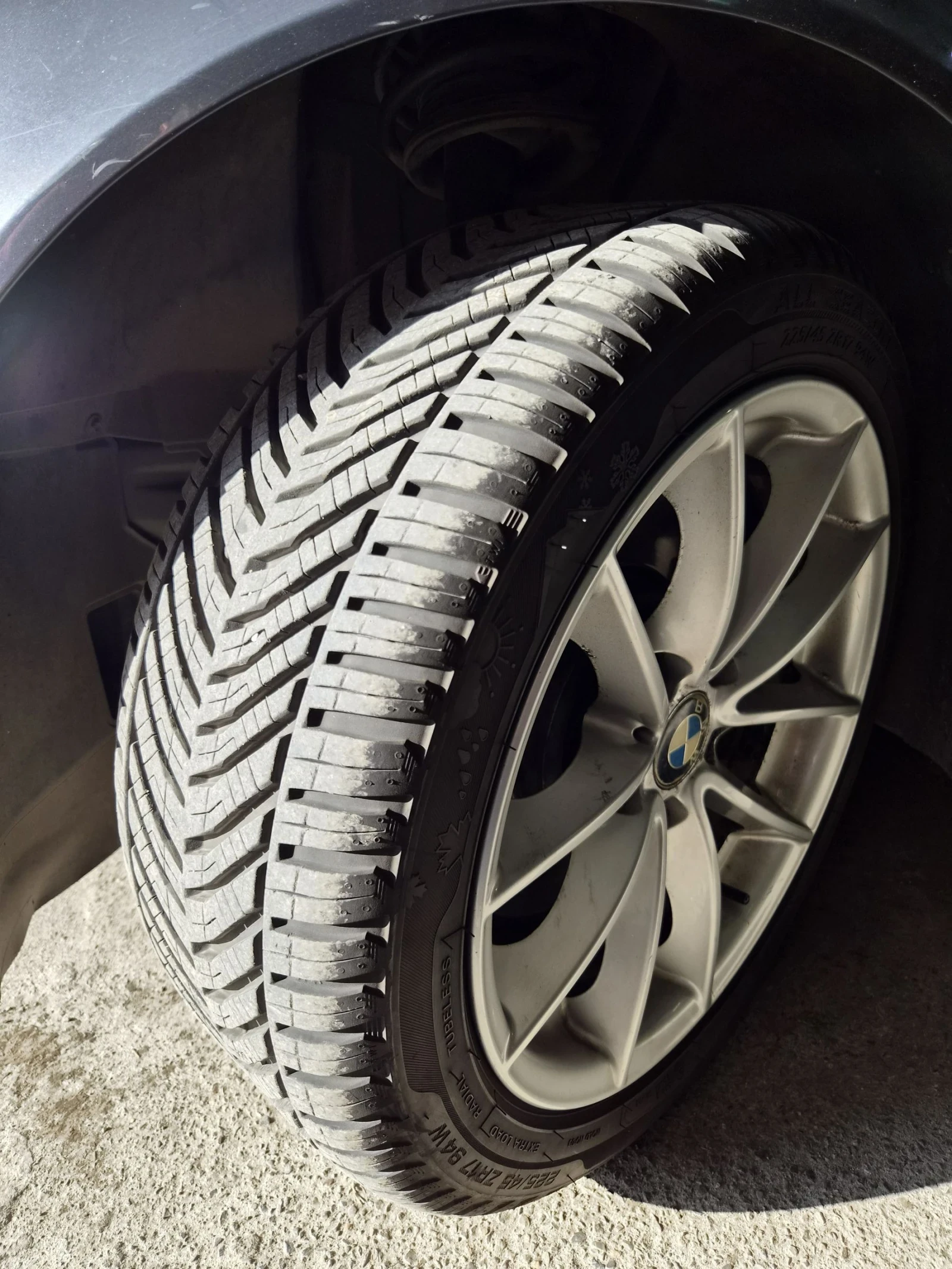 BMW 330 xi, снимка 15 - Автомобили и джипове - 55436922