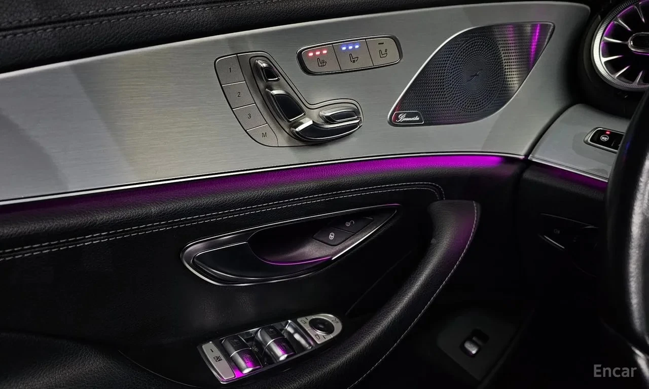 Mercedes-Benz CLS 400 * 4MATIC * КРАЙНА ЦЕНА ДО БЪЛГАРИЯ, снимка 16 - Автомобили и джипове - 55886339