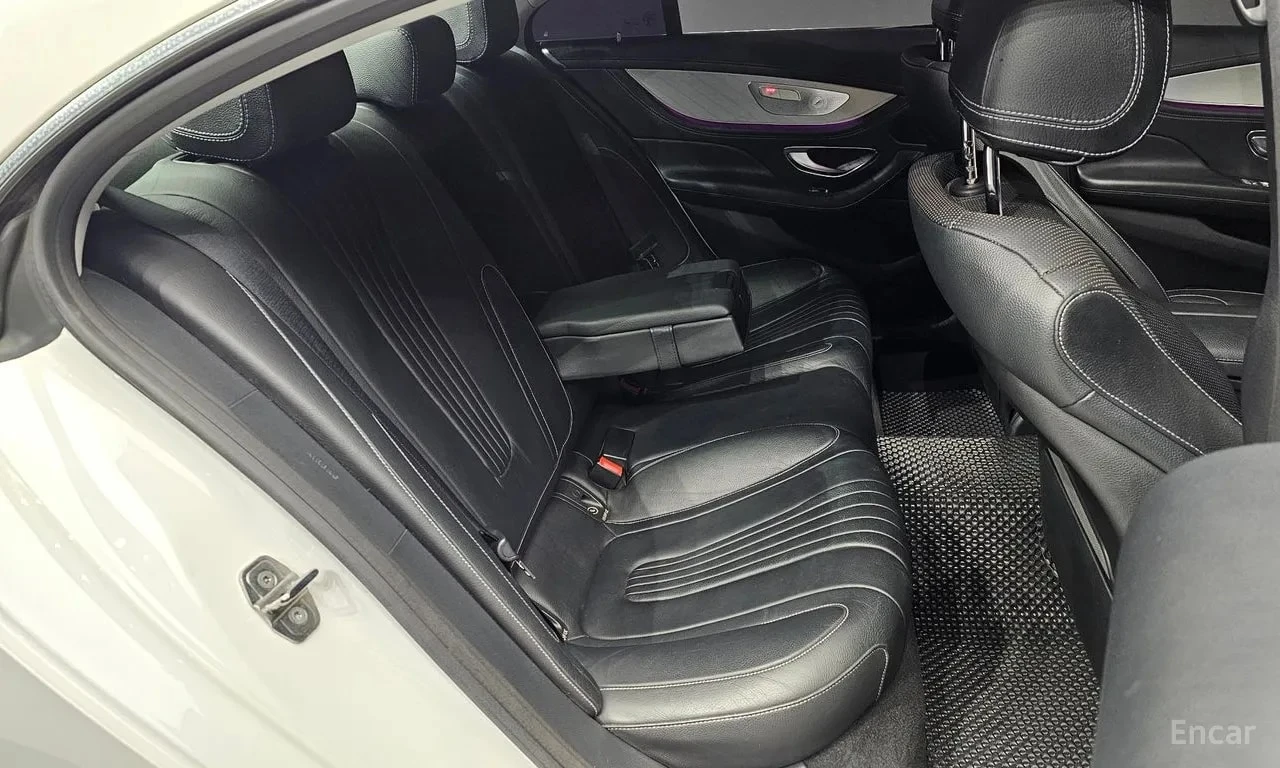 Mercedes-Benz CLS 400 * 4MATIC * КРАЙНА ЦЕНА ДО БЪЛГАРИЯ, снимка 12 - Автомобили и джипове - 55886339
