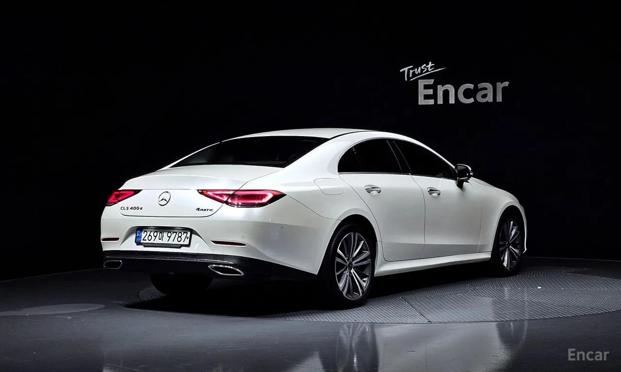 Mercedes-Benz CLS 400 * 4MATIC * КРАЙНА ЦЕНА ДО БЪЛГАРИЯ, снимка 2 - Автомобили и джипове - 55886339
