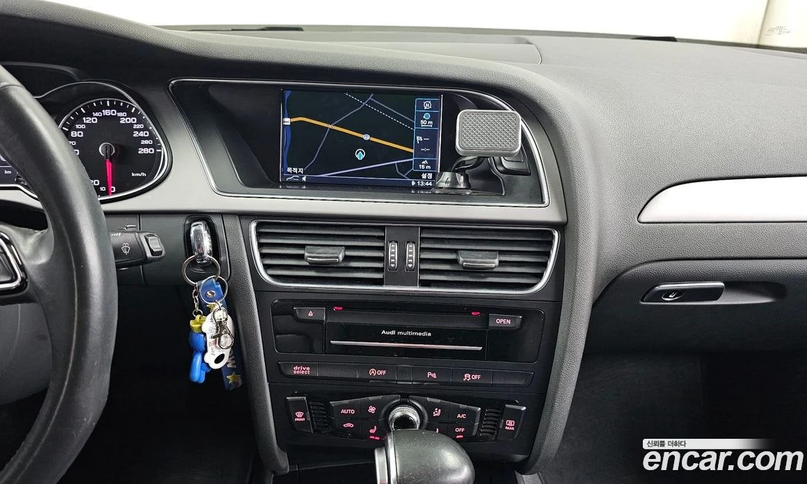 Audi A4 30 TDI Dynamic B8, снимка 14 - Автомобили и джипове - 56122170