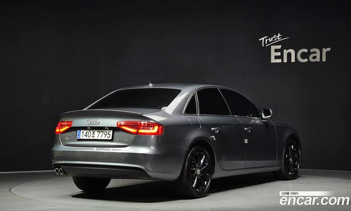 Audi A4 30 TDI Dynamic B8, снимка 2 - Автомобили и джипове - 56122170