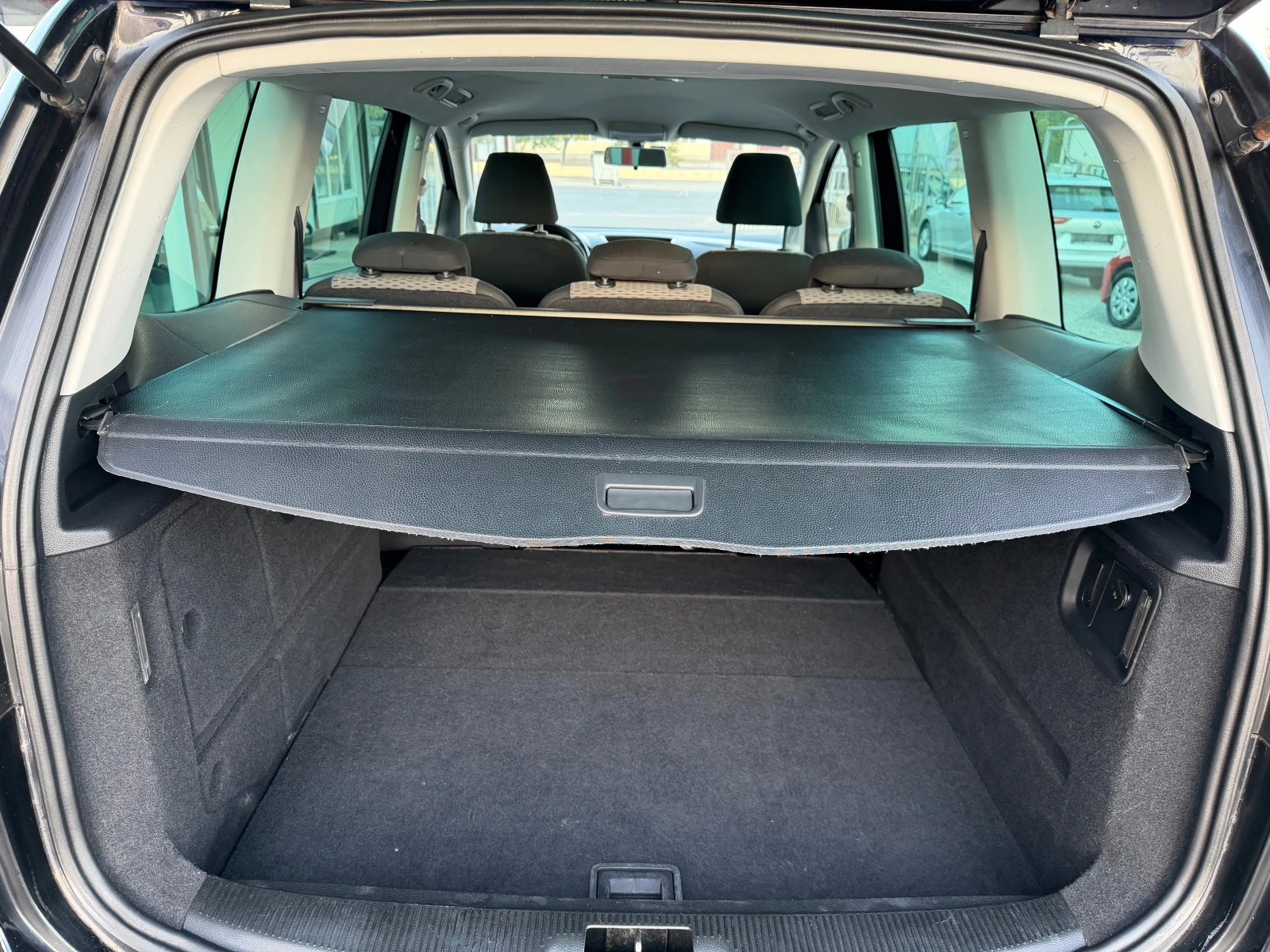 VW Sharan 2.0TDI 140к.с, снимка 14 - Автомобили и джипове - 56363267