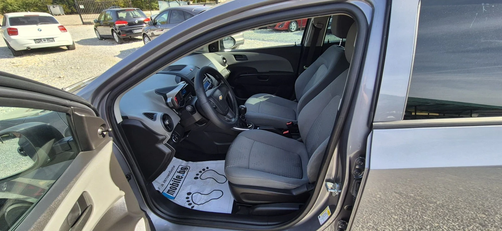 Chevrolet Aveo 1.3, снимка 13 - Автомобили и джипове - 56409264
