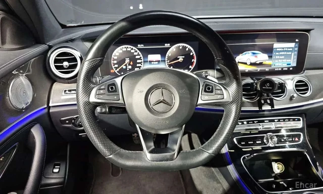 Mercedes-Benz E 300, снимка 13 - Автомобили и джипове - 56737108