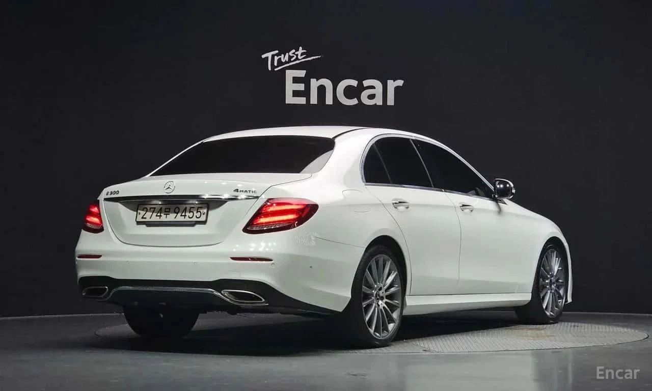 Mercedes-Benz E 300, снимка 2 - Автомобили и джипове - 56737108