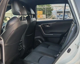 Toyota Rav4 2.5 ХИБРИД 218 К.С. 147 000 КМ STYLE! СЕРВИЗНА!, снимка 12