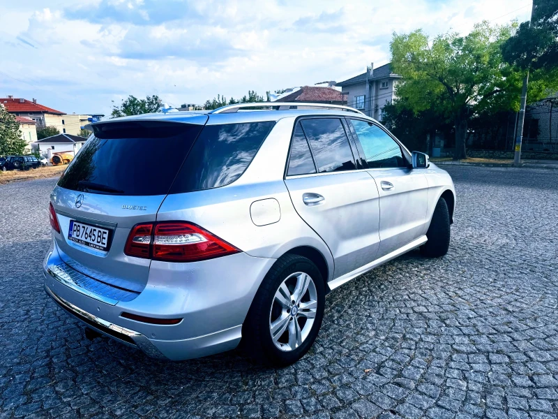 Mercedes-Benz ML 350 AMG Line, Панорама, F1, 4x4, Реални, Камера 360 , , снимка 2 - Автомобили и джипове - 51926510
