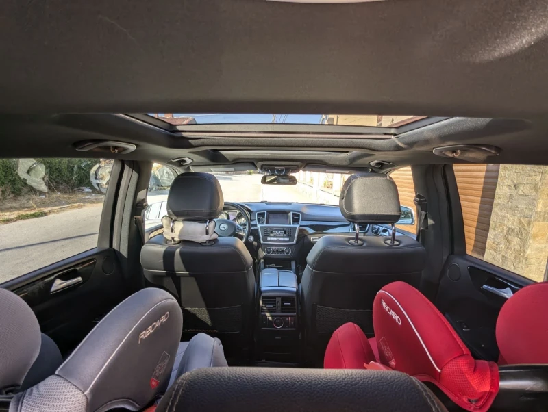 Mercedes-Benz ML 350 AMG Line, Панорама, F1, 4x4, Реални, Камера 360 , , снимка 9 - Автомобили и джипове - 51926510
