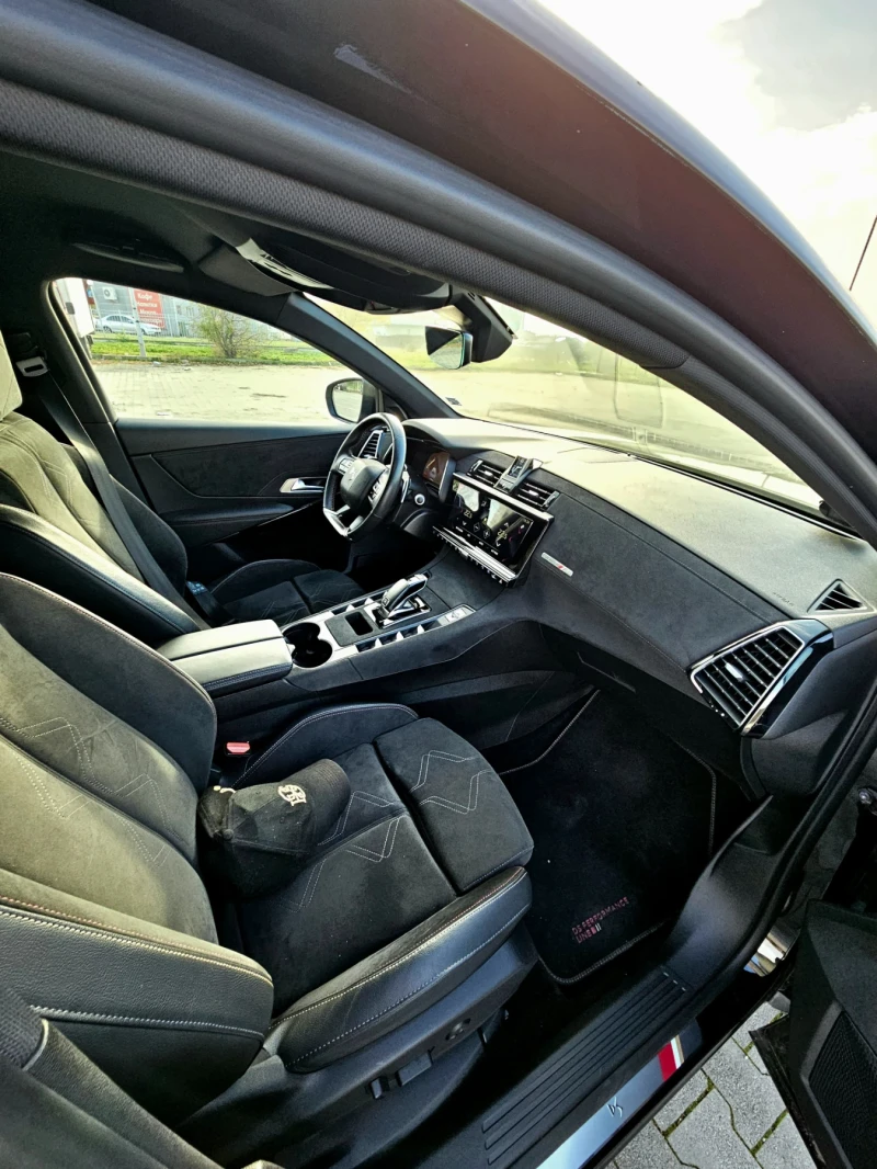 DS DS 7 Crossback 2.0hdi 177kc PERFORMANCE LINE, снимка 14 - Автомобили и джипове - 52446392