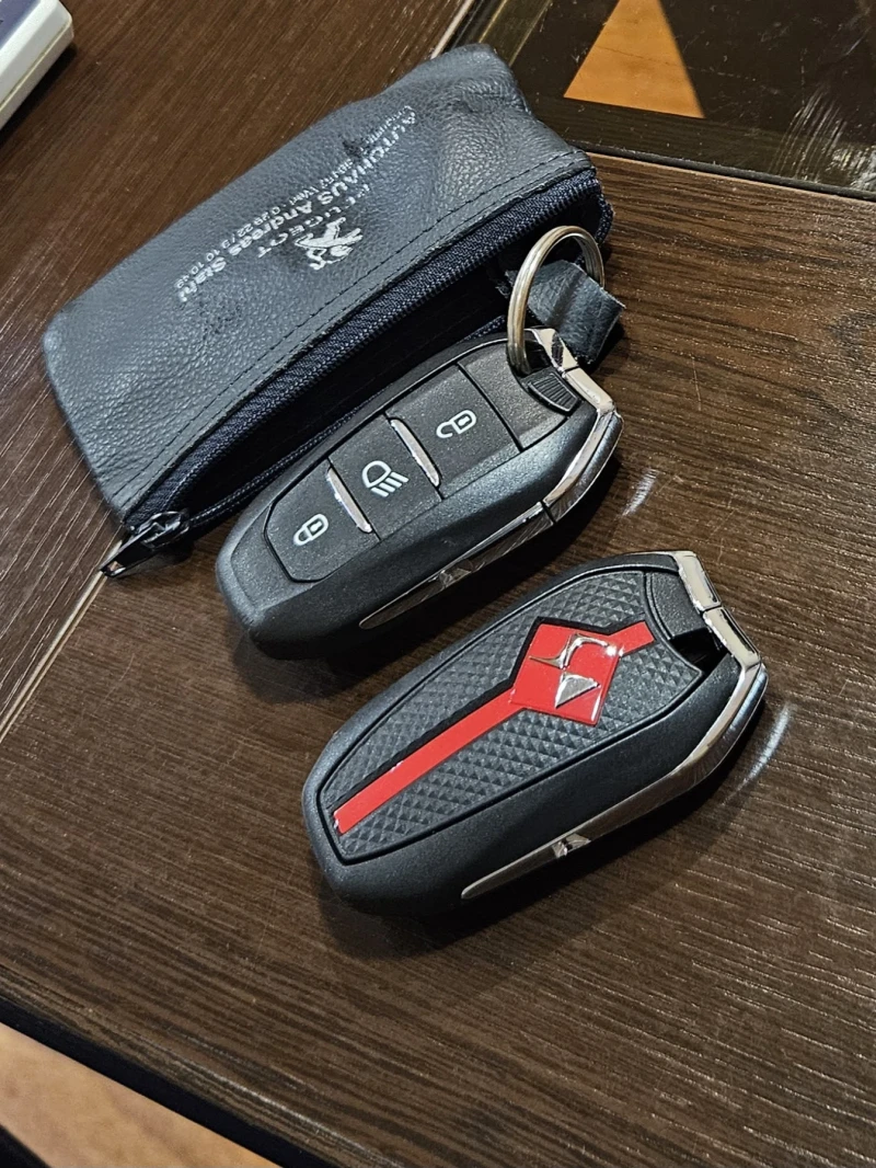 DS DS 7 Crossback 2.0hdi 177kc PERFORMANCE LINE, снимка 17 - Автомобили и джипове - 52446392