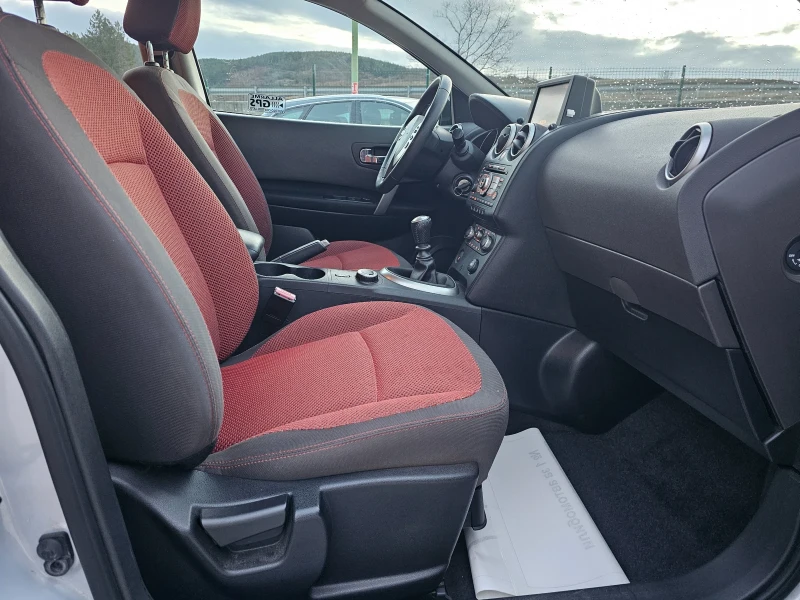 Nissan Qashqai 2.0dci.150k.c.4x4, снимка 10 - Автомобили и джипове - 52487511