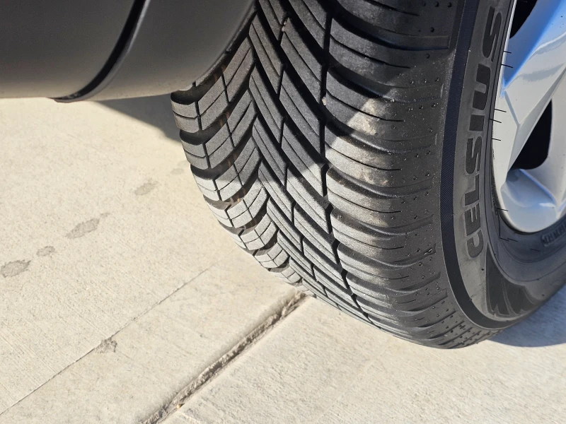 Nissan Qashqai 2.0dci.150k.c.4x4, снимка 17 - Автомобили и джипове - 52487511