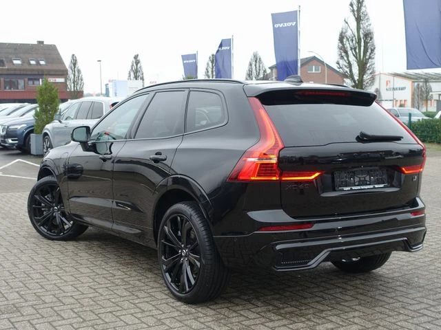 Volvo XC60  T8 AWD Recharge Black Edition Plus, снимка 4 - Автомобили и джипове - 48691726