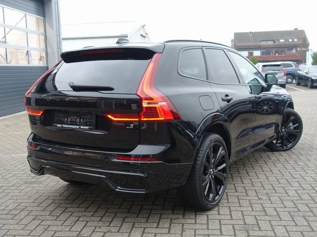 Volvo XC60  T8 AWD Recharge Black Edition Plus, снимка 2 - Автомобили и джипове - 48691726