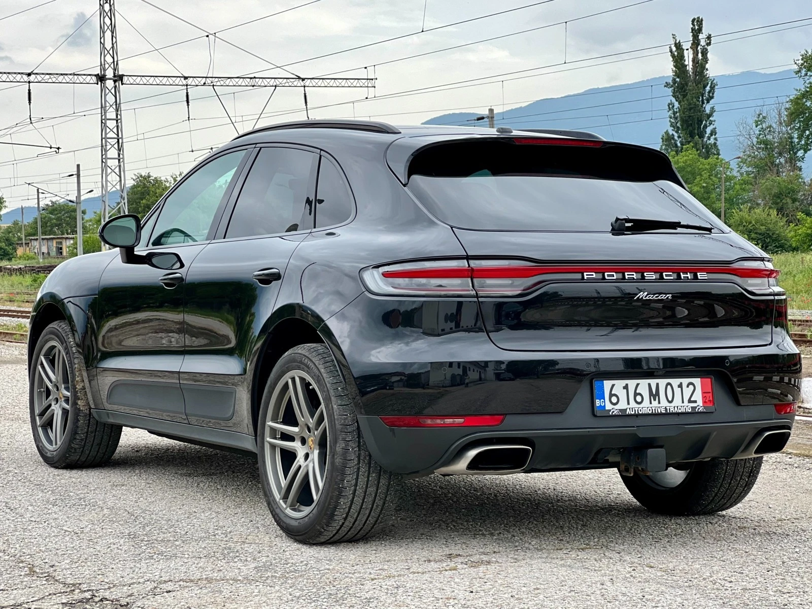 Porsche Macan 2.0T, LED, Pano, Bose, Keyless, 20" - изображение 5